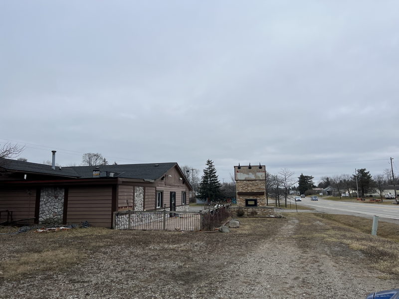 Loch Lomond Golf Club - Restaurant Next Door - Highway 54 Bar And Grill (newer photo)